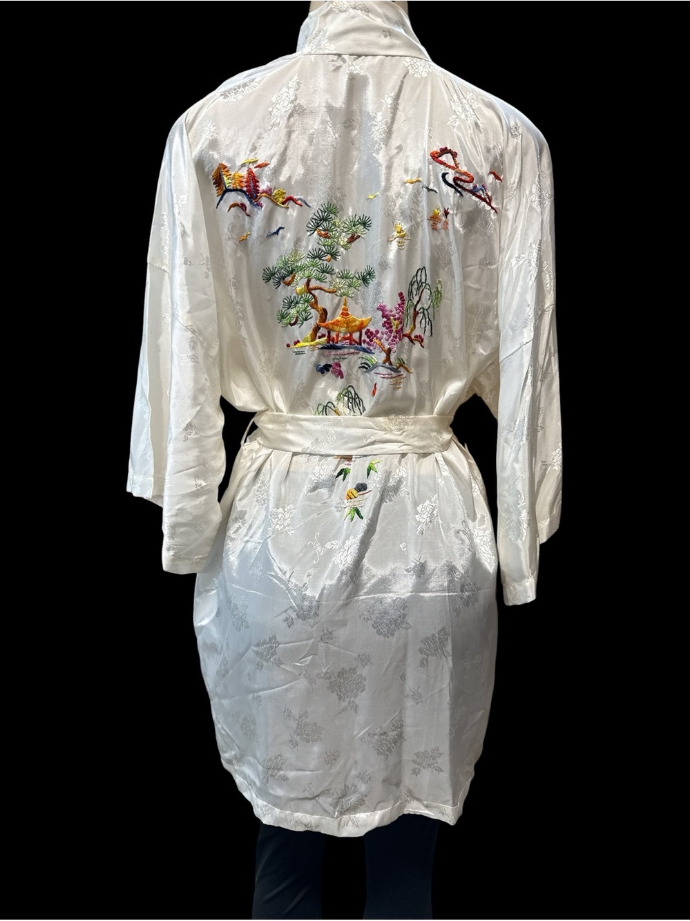 Vintage Golden Bee Embroidered Robe